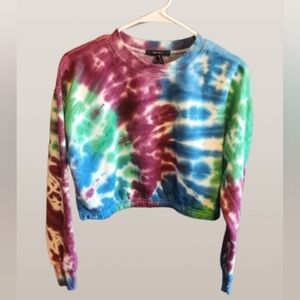 Cropped Tie-Dye Crew Neck Sweatshirt - Forever 21